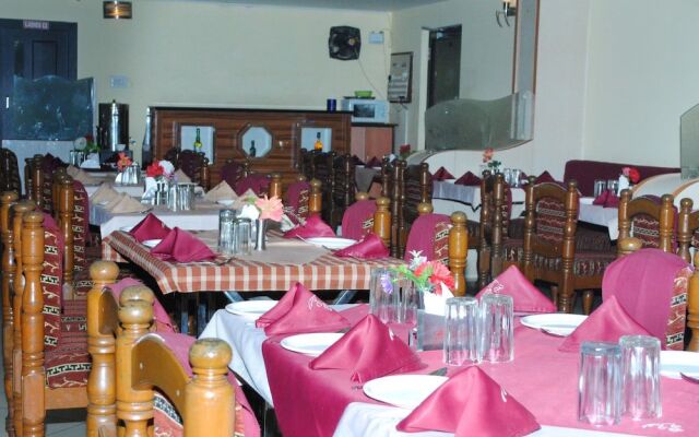 Hotel Pancharatna Paradise