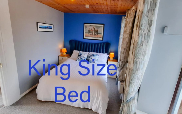 Blue Door 1 Bedroom Apartment for couple Carrigart