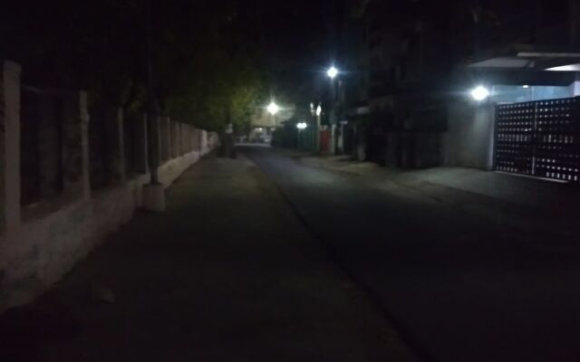 Jk Rooms 141 Peanut Nr Central Mall