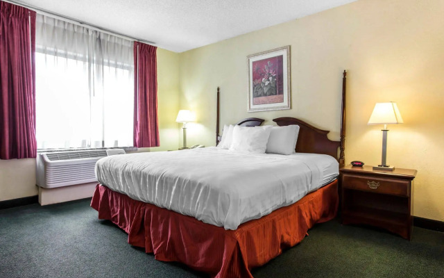 Lake Norman Inn and Suites