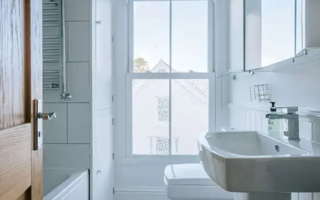 The Slipway Fowey Harbour, Parking 1 Min & Garden