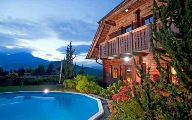 Chalet Podgorje With Pool