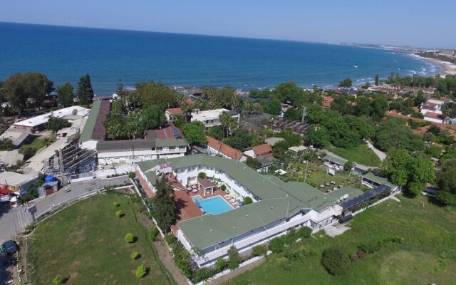 Elis Beach Hotel