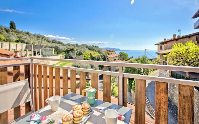 Zagara House Lake View & Shared Pool