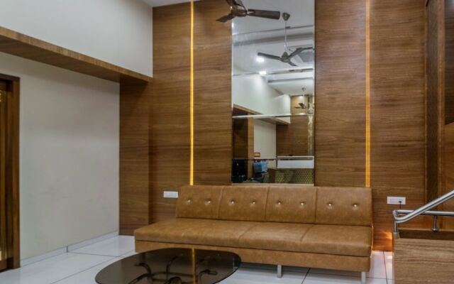 OYO Flagship 17200 Hotel Neelkamal Chembur