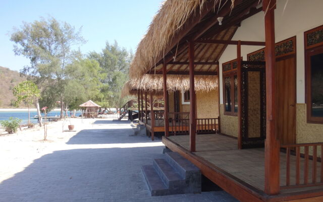Nirvana Gili Sudak Lombok Resort
