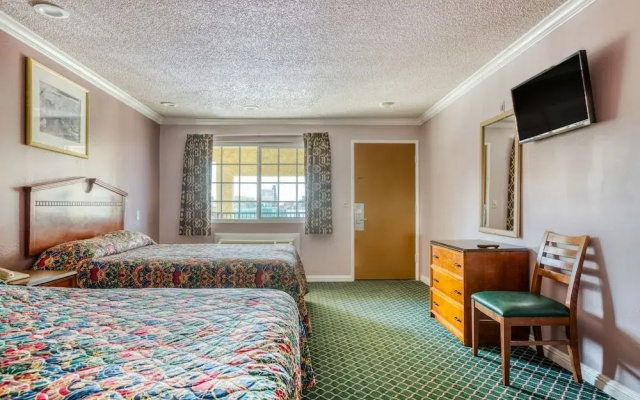 Scottish Inns Whittier