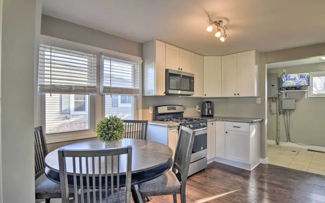 Buffalo Getaway w/ Charcoal Grill & Patio!
