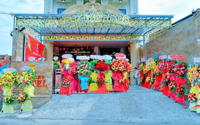 Bao Long Riverside Hotel