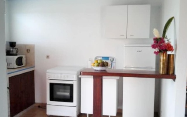 Apartment With one Bedroom in Sainte Anne, With Wifi