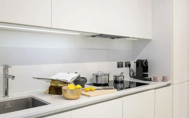 Urban Chic - Chiltern and Baker