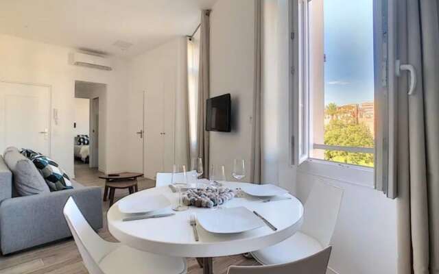 Beautiful Apart in Private Building, Cannes Center