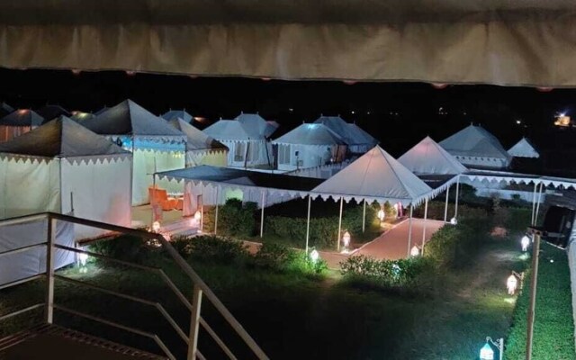 Camp e Khas