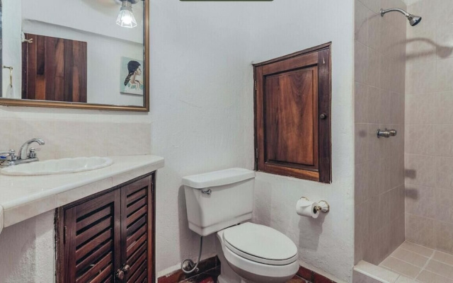 Ocean View 2Br Condo-balcony-beach-pool - 604