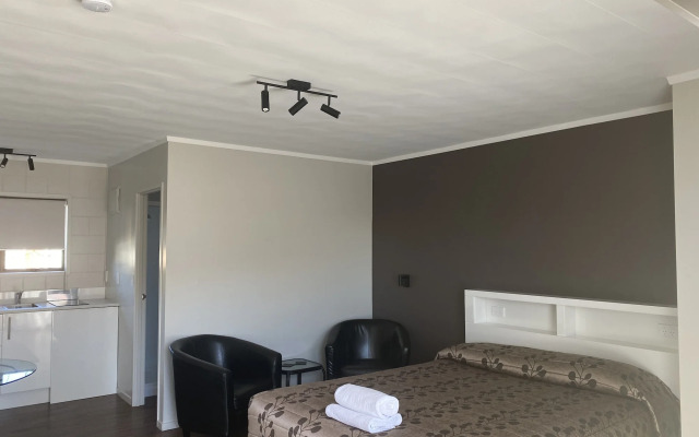 Wayfarer Motel