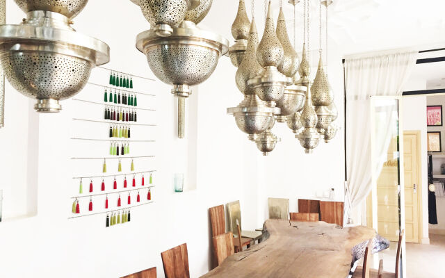 Riad 144