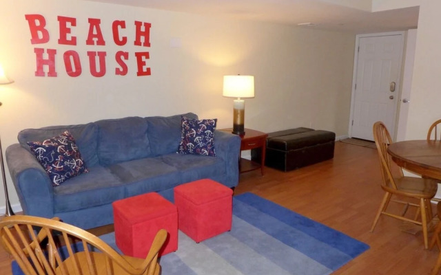 Oc820 Wesley Ave 1st-floor