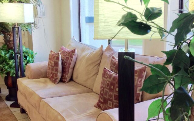 Knights Inn Longview