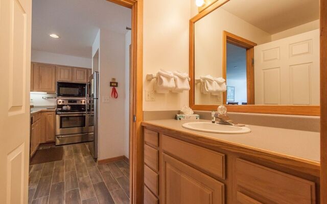 Lakeshore #1533 - 1 Br Condo