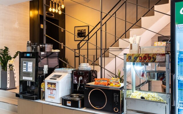 Hotel Juno Yongin City Hall
