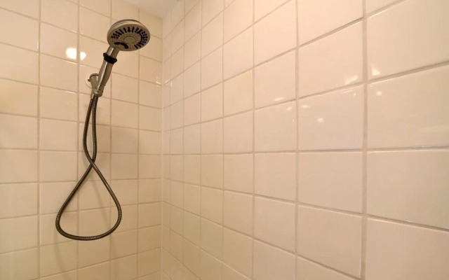 Kulakane 307 2 Bedroom Condo