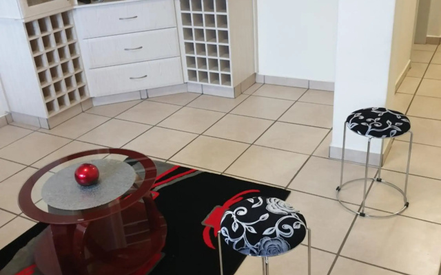 Uvongo Lucian Blue Flag Beach Apartment