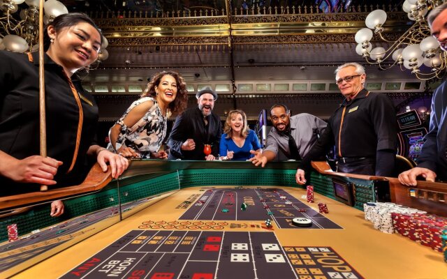 Four Queens Hotel and Casino