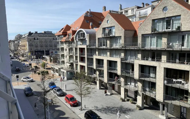 Lighthouse View in Nieuwpoort