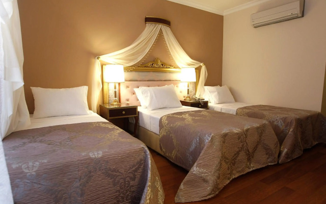 Saint John Hotel - Boutique Class