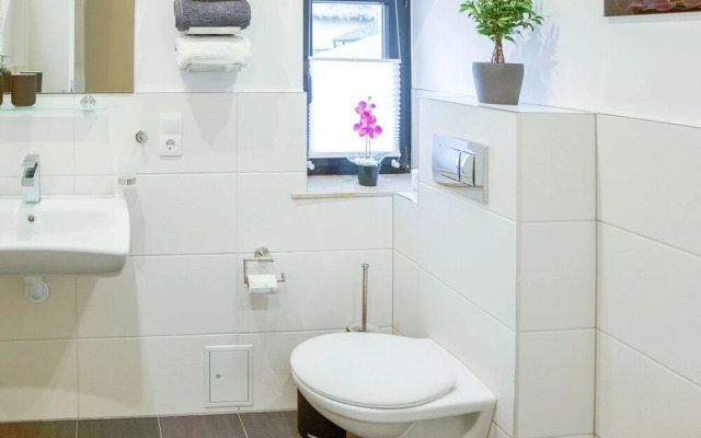 Simplistic Apartment in Neukieritzsch With Garden