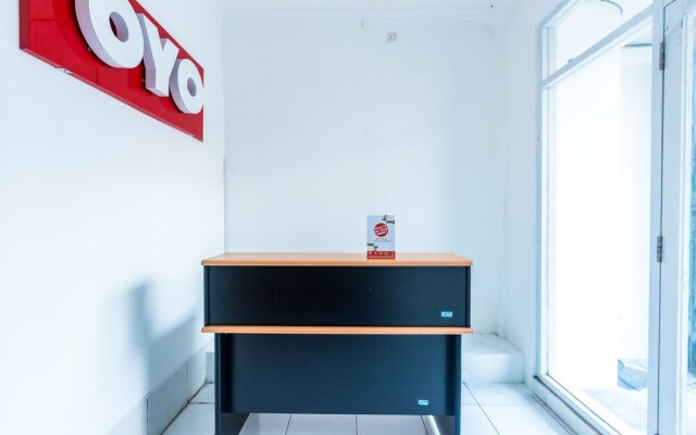 OYO 925 Grand Wijaya Bintaro