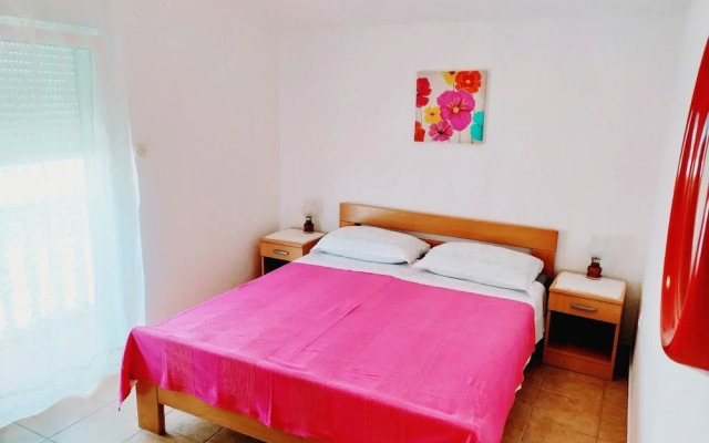 Aleksandra - 10 m From sea - A3