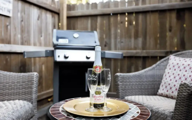 Arrowhead Pine Rose Cabins