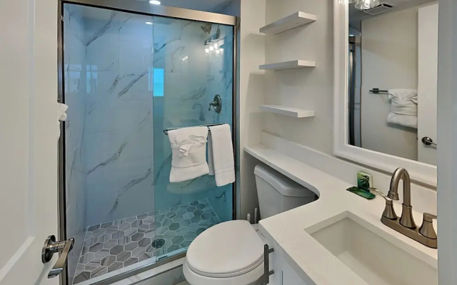 Seaside 2 by Distinctive Beach Rentals
