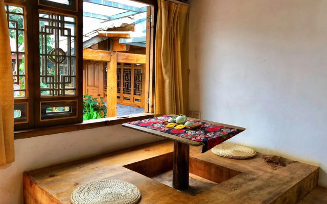 Tourist Courtyard Hotel