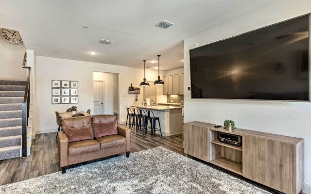 7 Mi to Lewisville Lake: Family Townhome in Frisco