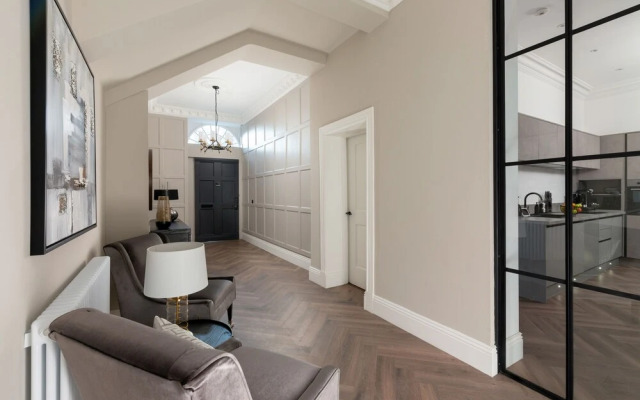 Luxury Georgian City Retreat - Hot Tub - Patio