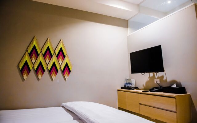 GN Luxury Hostel