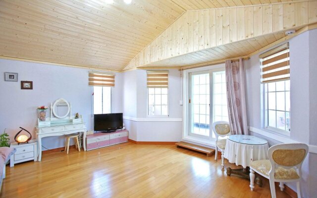 Daegwalnyeong Beauty House Pension