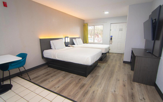 Studio 6 West Palm Beach, FL