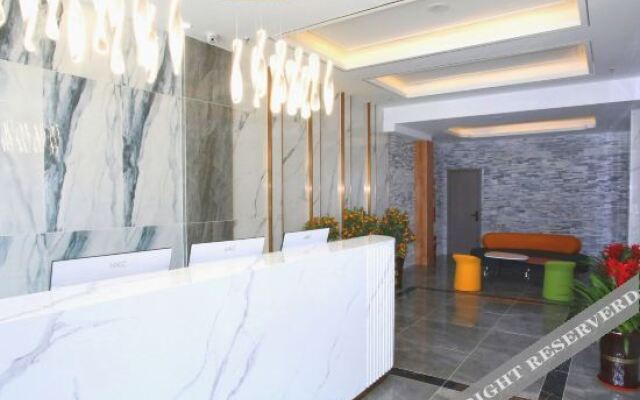 Holiday Inn Tuzhi (Xingtai Jianshe Street Yinghua Middle School)