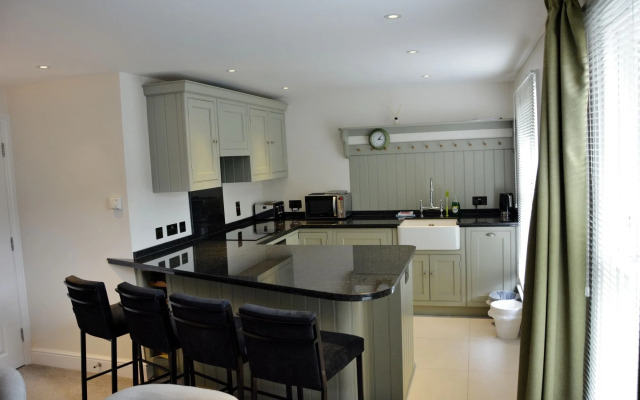 Pinnacle Residences - Cambridge