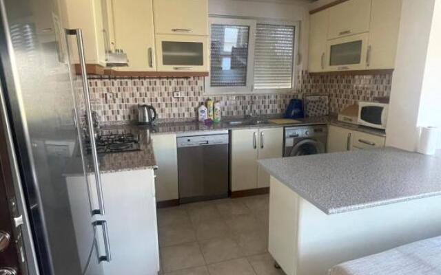 Only 5 minutes walking Konyaalti Beach 2+1 flat