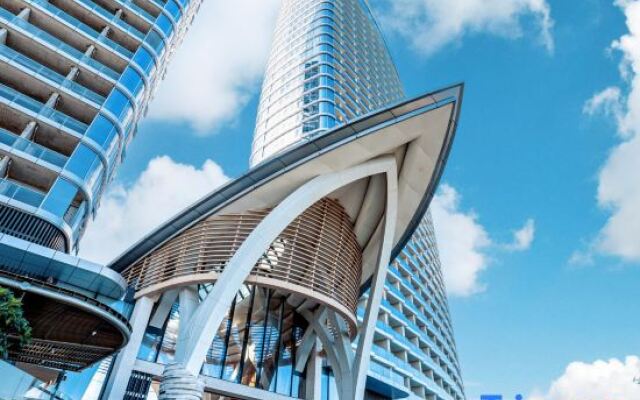 Silver Sands Hotel By RìChū