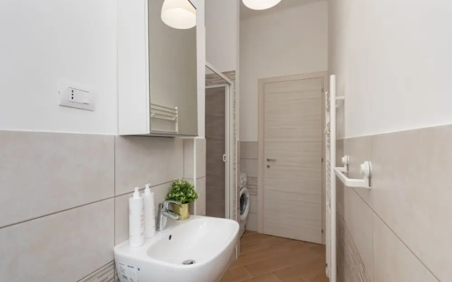 Cialdini Apartment near City Center
