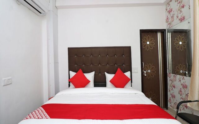 OYO 26119 Star Hotel