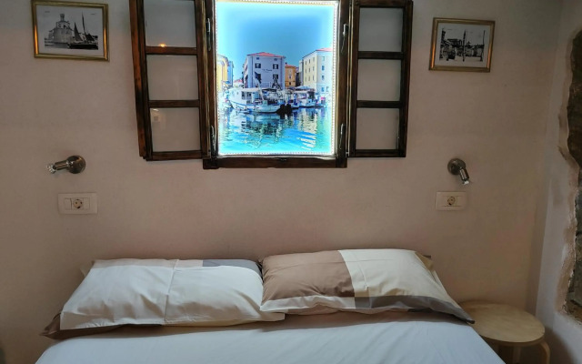 Traditional Piran studio