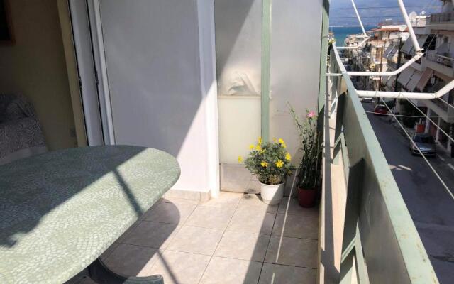 Bright apartment in Nea Palatia • Oropos