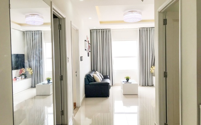 Sunrise City 2BR SW Pool 20th – Guest Rooms – Ho Chi Minh City