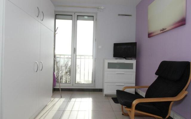 Appartement Balaruc-les-Bains, 1 pièce, 2 personnes - FR-1-553-23